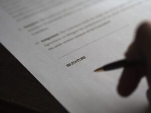 豊胸サプリによる肌荒れやニキビが出た時の対処法は？